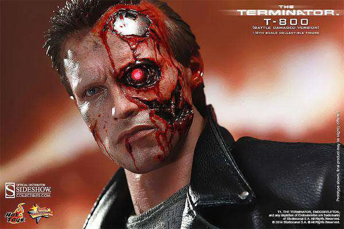 Collectible Figure (Battle Damaged Version) D790308